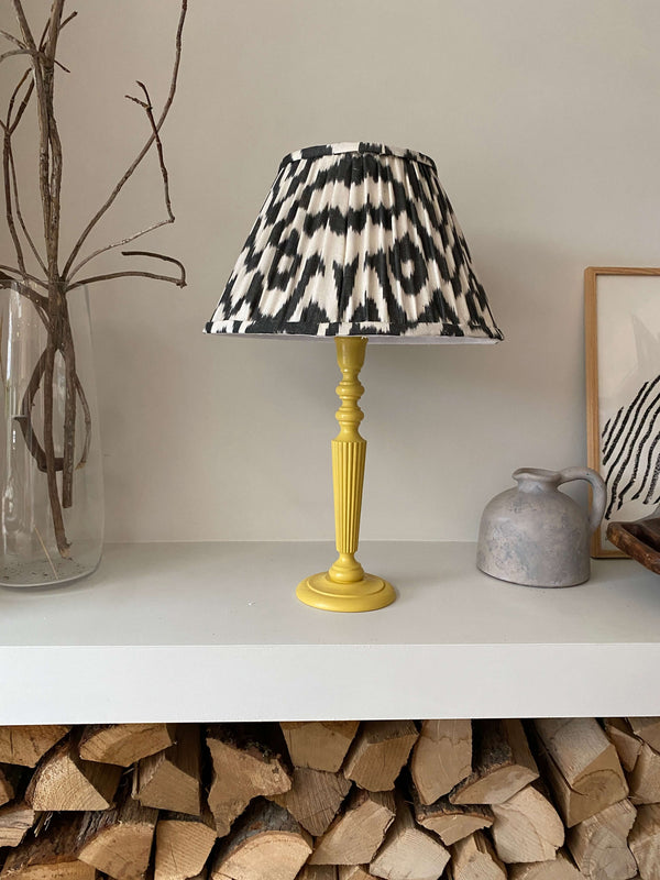 Ribbed Hand-painted Wooden Lamp Base