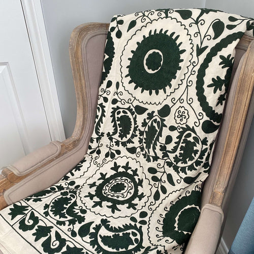 Dark Green Cotton Suzani  Throw Bedspread 145 x 200 cm (XN00012)