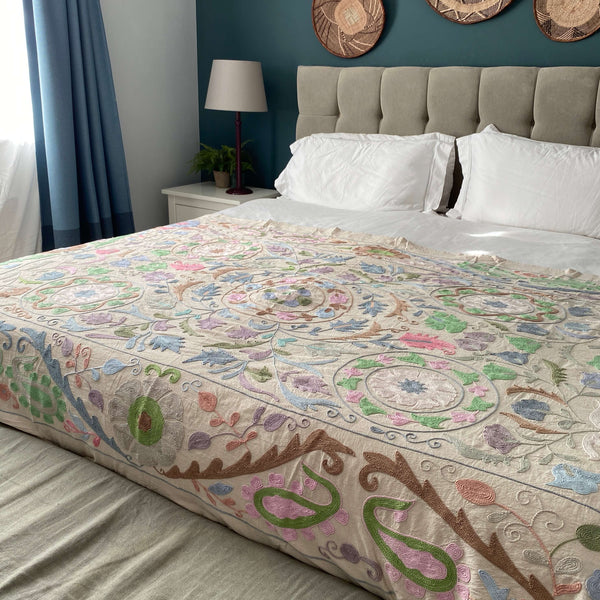 Pastel Cotton Suzani  Throw Bedspread 145 x 200 cm (XN00013)