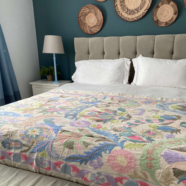 Pastel Cotton Suzani  Throw Bedspread 145 x 200 cm (XN00016)
