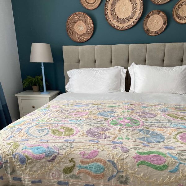Pastel Cotton Suzani  Throw Bedspread 145 x 200 cm (XN00018)