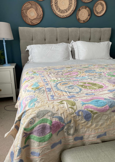 Pastel Cotton Suzani  Throw Bedspread 145 x 200 cm (XN00018)