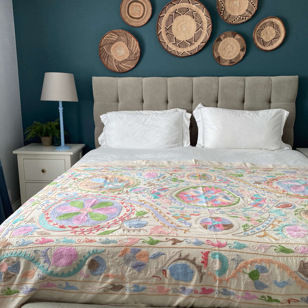 Pastel Cotton Suzani  Throw Bedspread 145 x 200 cm (XN00020)