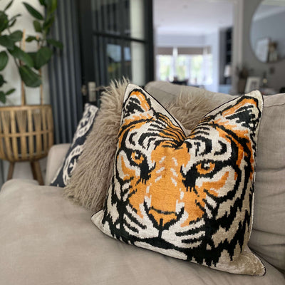 Tiger Ikat Velvet cushion cover - 50 x 50 cm