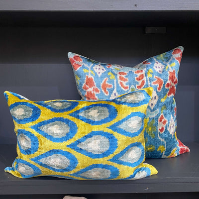 Velvet cushion cover - Blue and Yellow - 40 x 60 cm