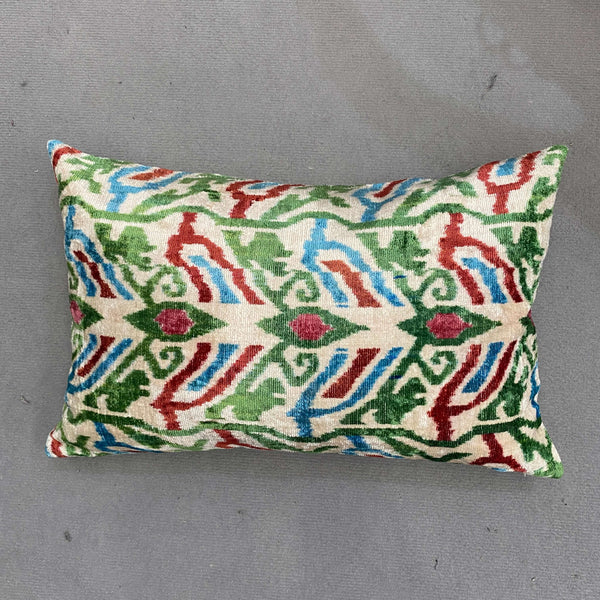 Velvet cushion cover - Green and Red - 40 x 60 cm