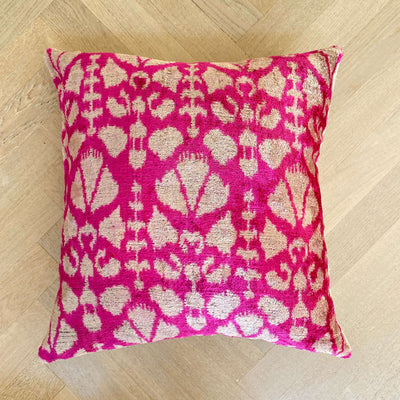 IKAT cushion cover - Pink- Velvet -  50 x 50 cm