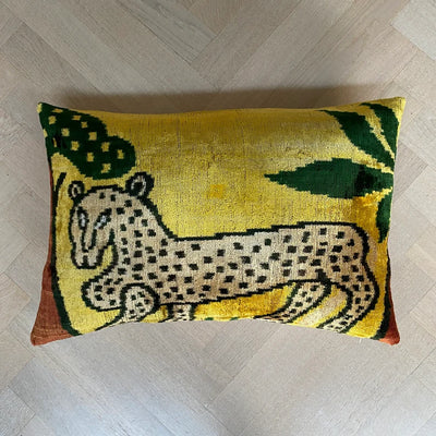 Velvet cushion cover - Leopard- 40 x 60 cm