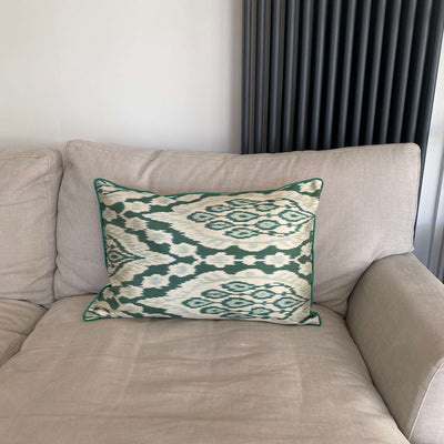 IKAT cushion cover - Green with piping - 40 x 60 cm