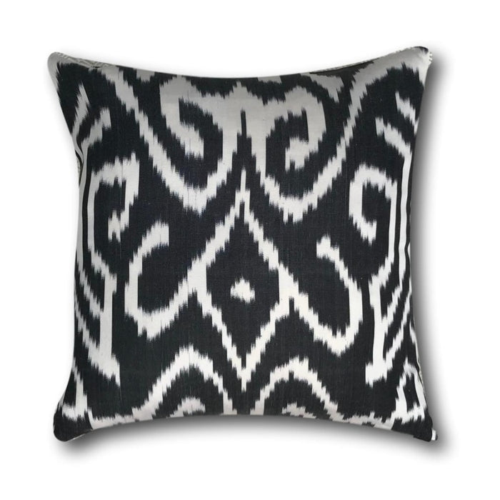 IKAT cushion cover - Black and White - 40 x 40 cm