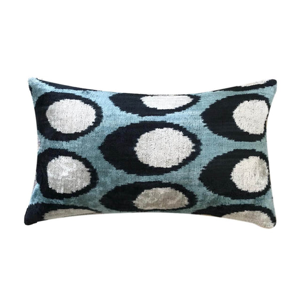 IKAT cushion cover - Black and Blue Circles - Velvet - 30 x 50 cm