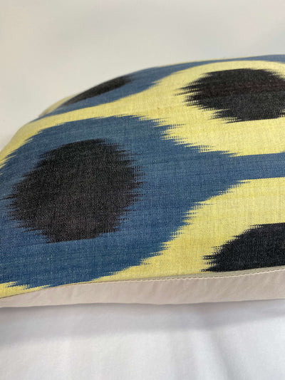 IKAT cushion cover - Blue Dots on Yellow Background - 40 x 60 cm