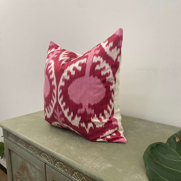 IKAT cushion cover - Pink and Red Pom - 50 x 50 cm