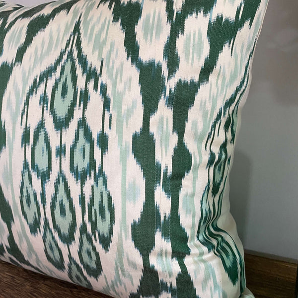 IKAT cushion cover - Soft Green - 50 x 50 cm