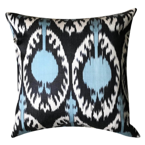 IKAT cushion cover - Light Blue - Pom 50 x 50 cm